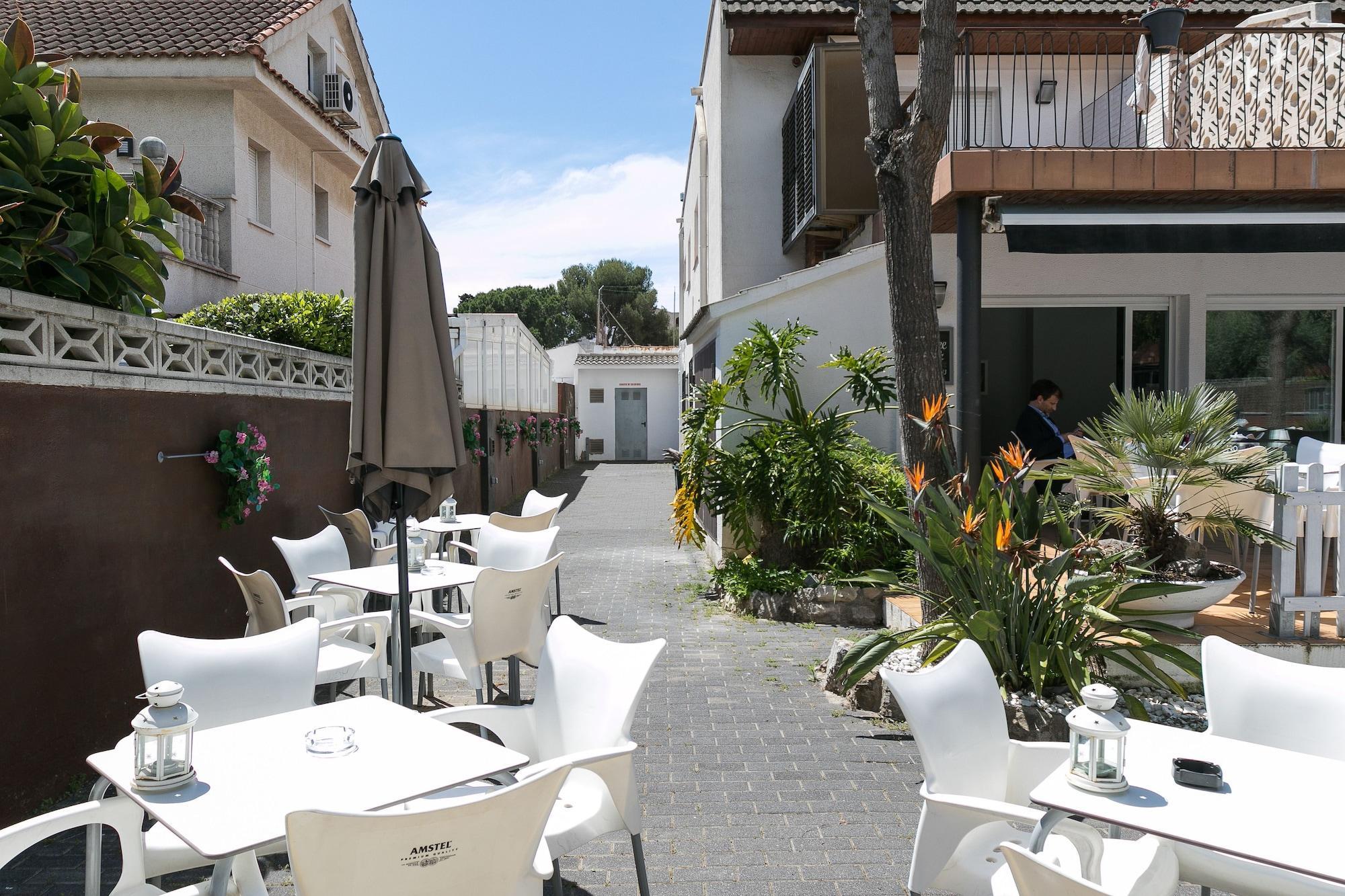 Hotel 139 Castelldefels Exterior foto