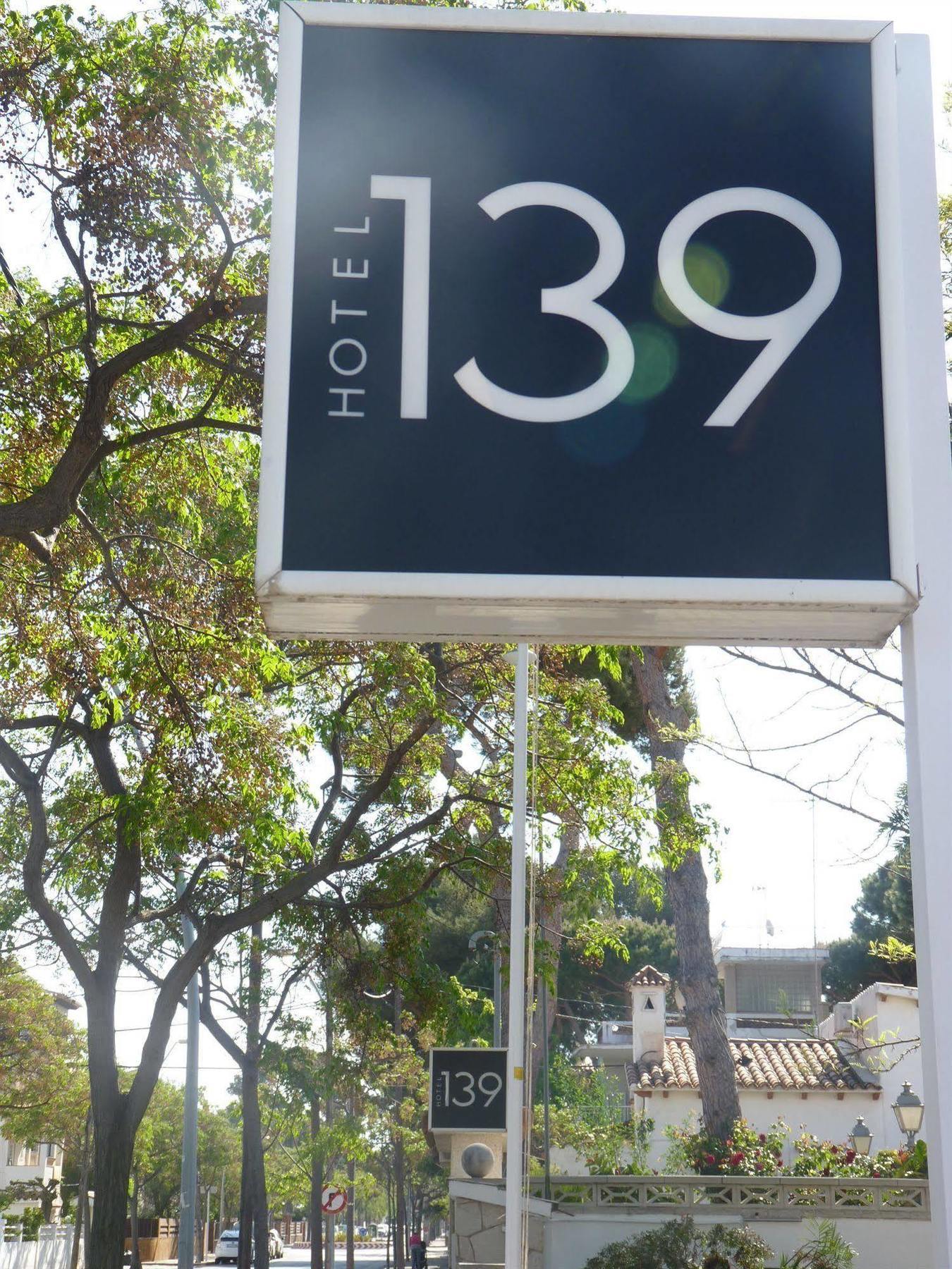 Hotel 139 Castelldefels Exterior foto